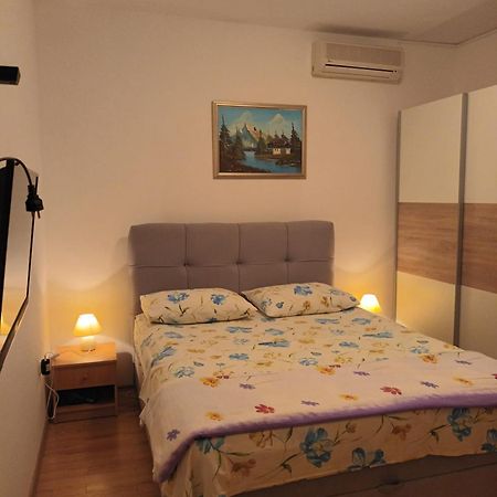 Studio Apartments Marica Brodarica  Exterior foto